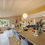 Hébergement de vacances Horsten - From The Sea By Interhome