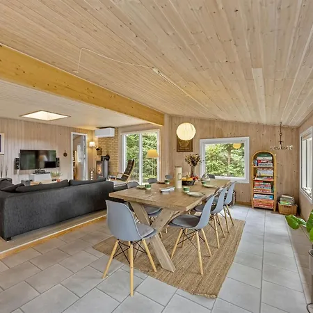 Semesterbostad Horsten - From The Sea By Interhome Hals