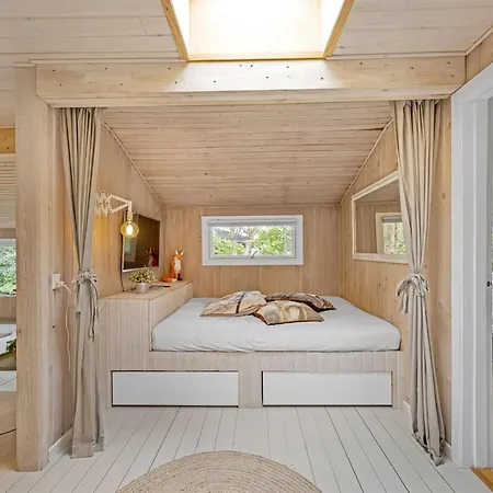Semesterbostad Horsten - From The Sea By Interhome *