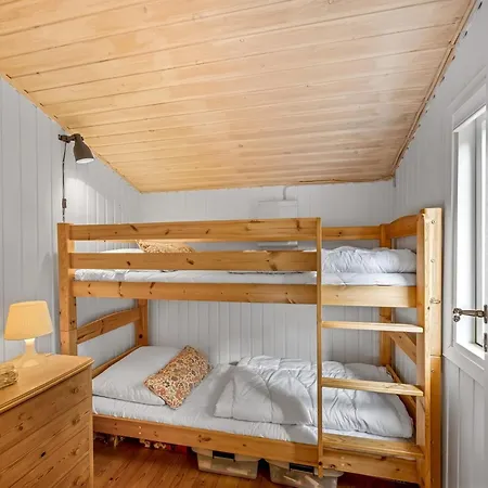 Semesterbostad Horsten - From The Sea By Interhome *