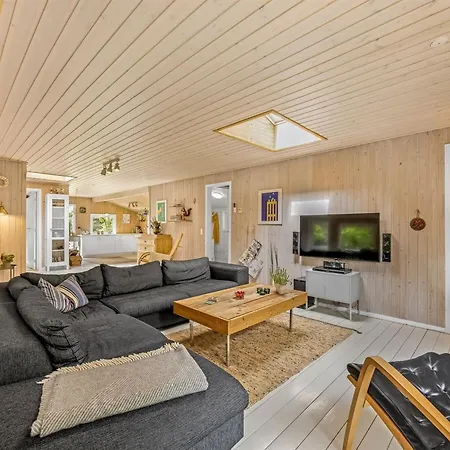 Horsten - From The Sea By Interhome Hals